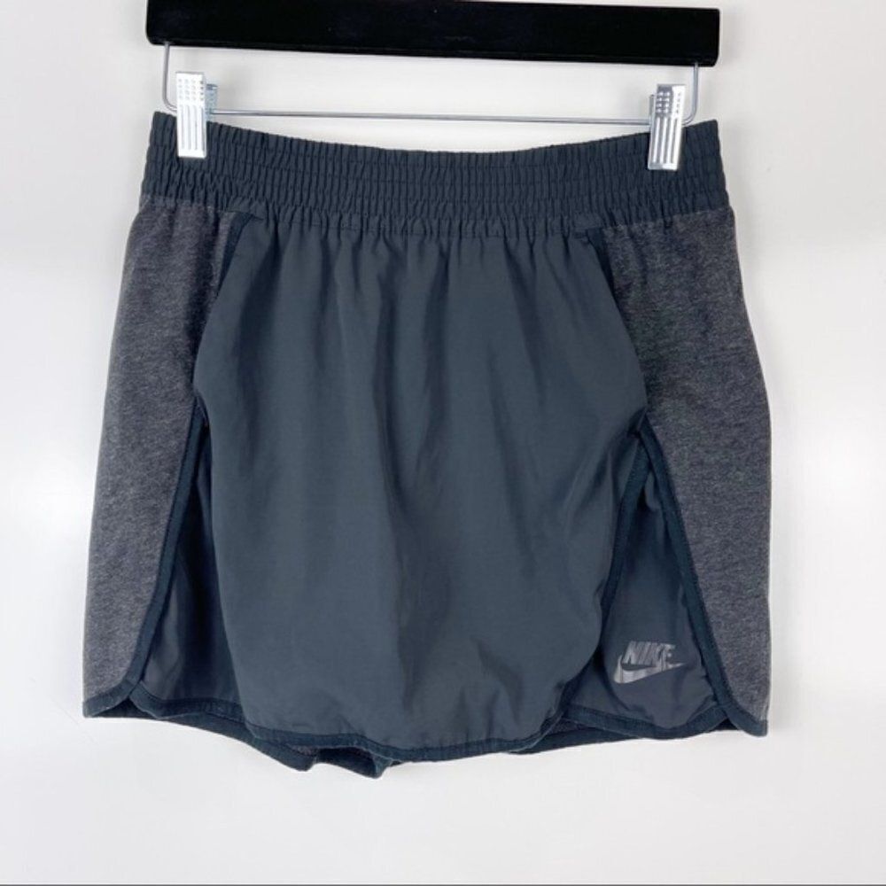 Nike Dark Grey Black Tennis Skirt Athletic Shorts Y2K Women's Size Small